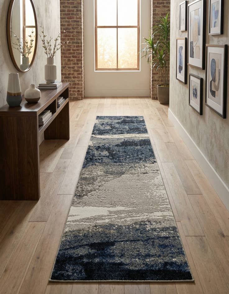 Detail image of 2' 7 x 10' Oslo Runner Rug