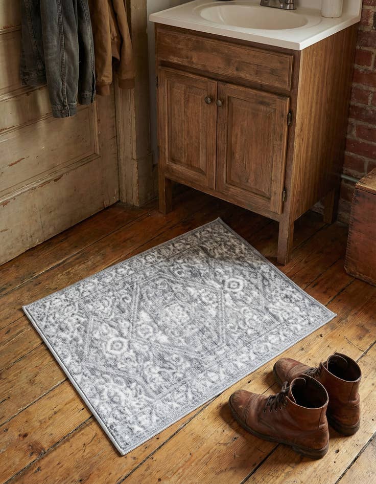 Detail image of 2' x 3' Boston Rug