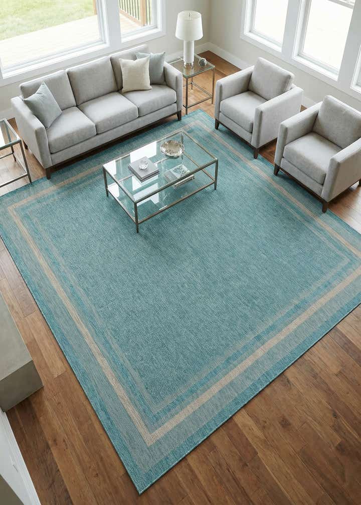 10' 8 x 10' 8 Easy-Clean Border Indoor / Outdoor Square Rug