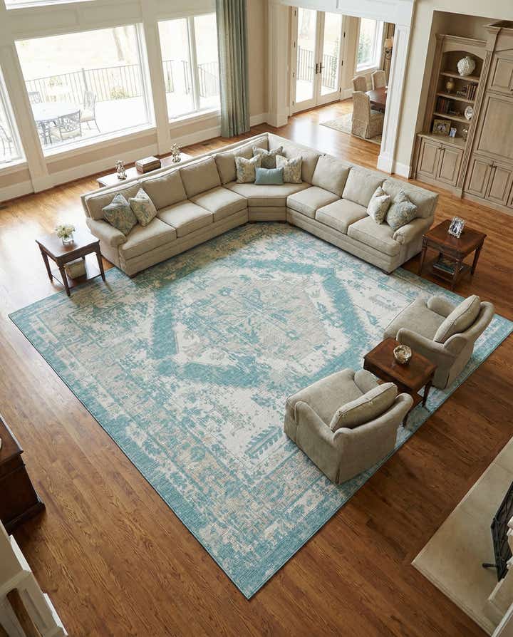13' x 13' Easy-Clean Traditional Indoor / Outdoor Square Rug