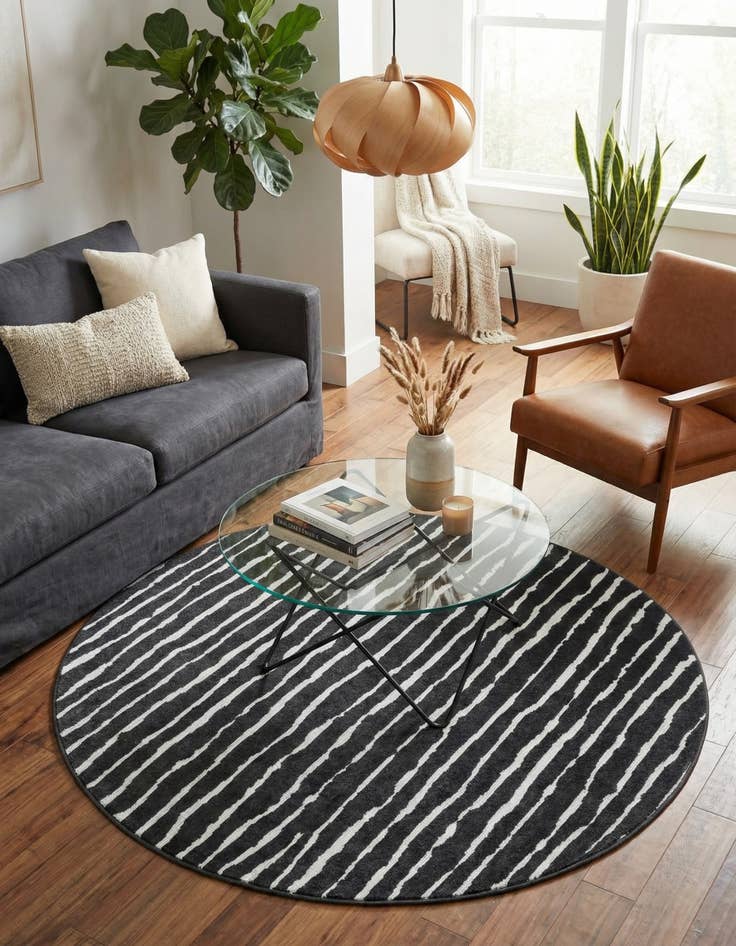 Detail image of 8' x 8' Washable Sabrina Soto Ola Indoor / Outdoor Round Rug