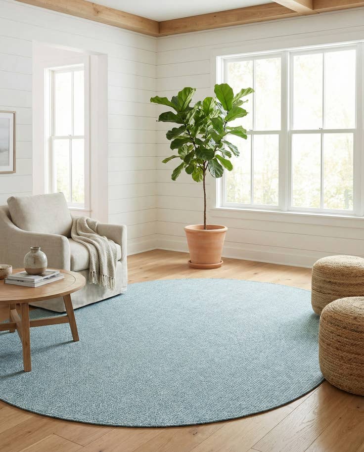 Detail image of 7' 10 x 10' Easy-Clean Solid Indoor / Outdoor Oval Rug