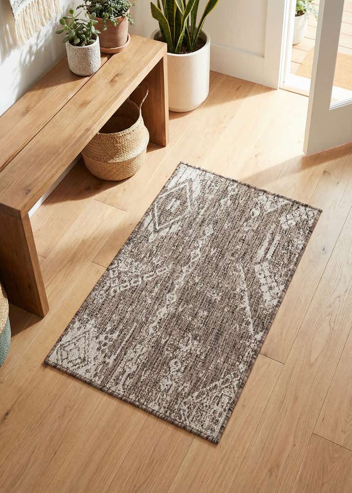 2' x 3' Easy-Clean Bohemian Indoor / Outdoor Rug