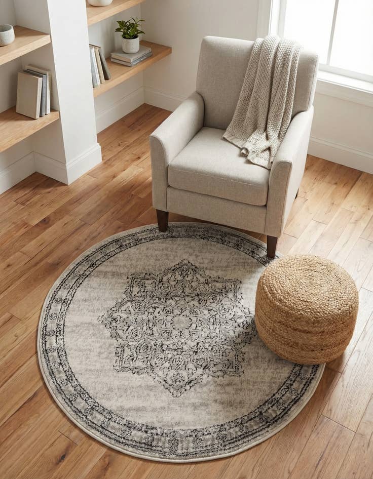Detail image of 3' 3 x 3' 3 Nyla Round Rug