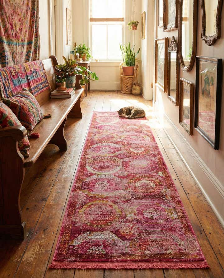 2' 7 x 10' Santiago Runner Rug