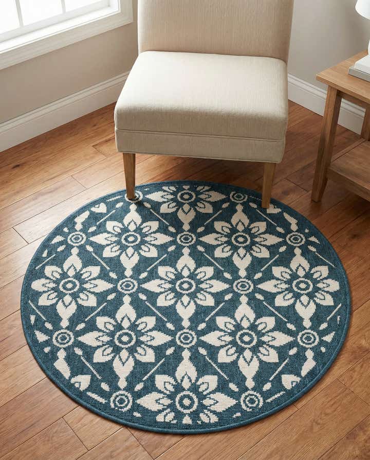 3' x 3' Easy-Clean Trellis Indoor / Outdoor Round Rug