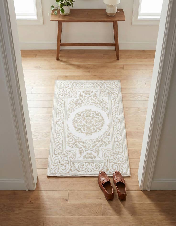 Detail image of 2' x 3' Hermitage Rug