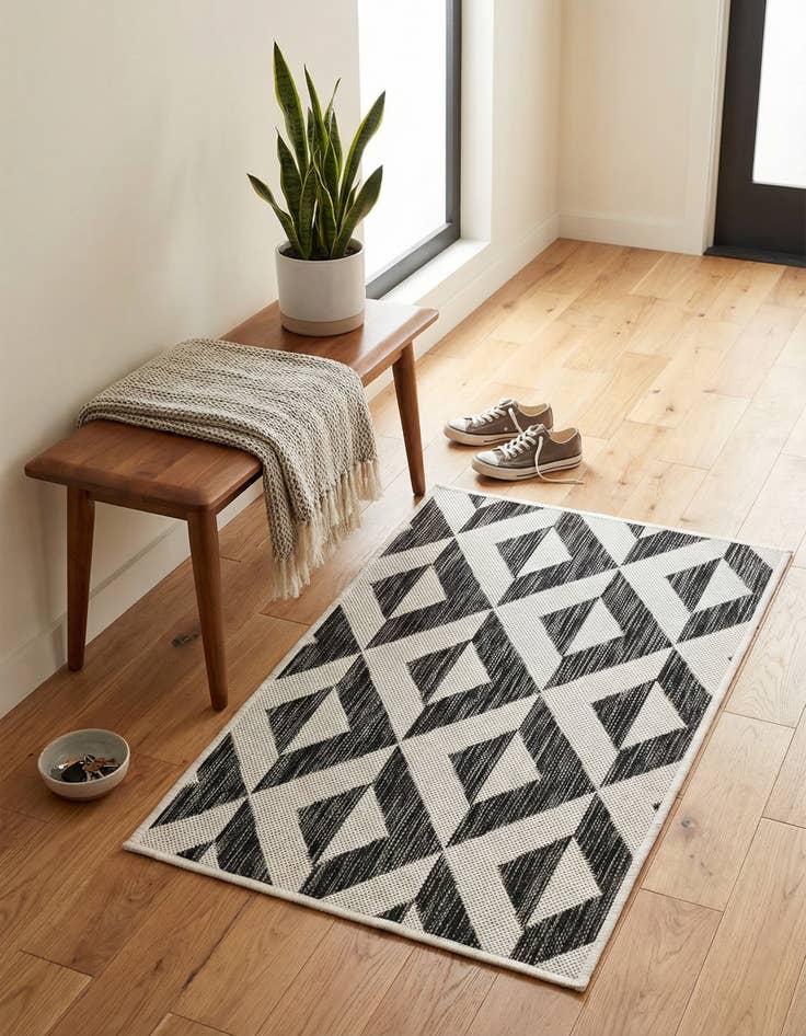 Detail image of 2' x 3'  Washable Jill Zarin Napa Indoor / Outdoor Rug