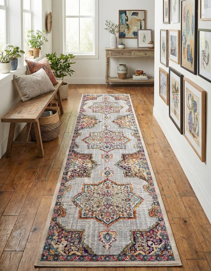 Detail image of 2' 7 x 9' 10 Budapest Runner Rug