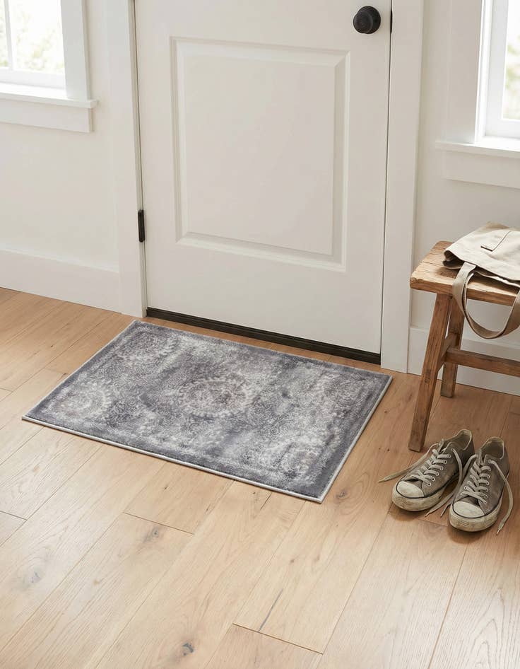 Detail image of 2' 2 x 3' Estate Rug