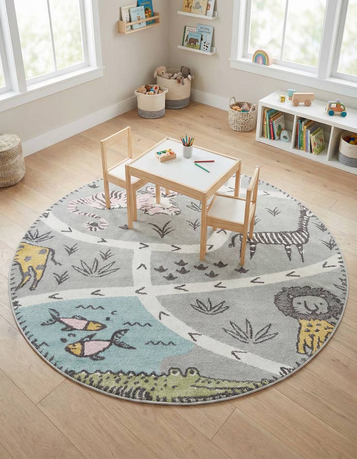 Detail image of 6' 1 x 6' 1 Animals Whimsy Kids Round Rug