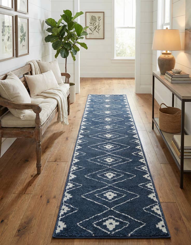 Detail image of 2' 7 x 12' Oslo Runner Rug
