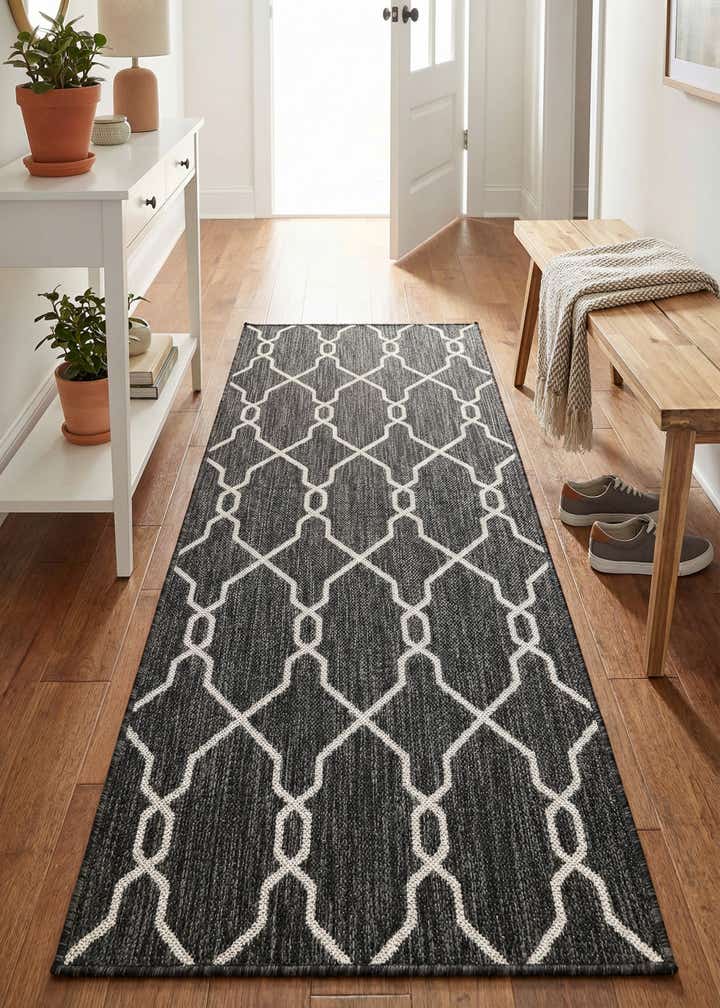 2' x 6' Easy-Clean Trellis Indoor / Outdoor Runner Rug