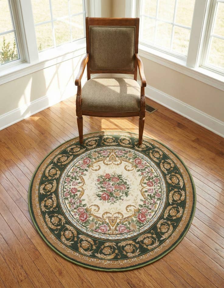 Detail image of 3' x 3' Easy-Clean Traditional Indoor / Outdoor Round Rug