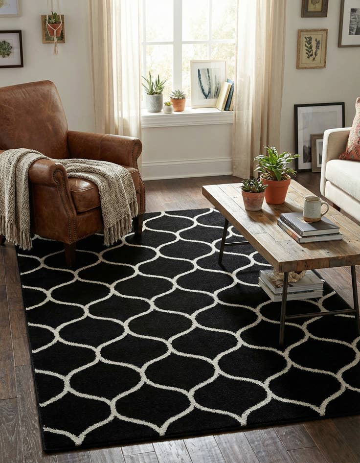 Detail image of  4' x 6' Lattice Frieze Rug