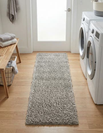 2' x 5' Solid Shag Runner Rug