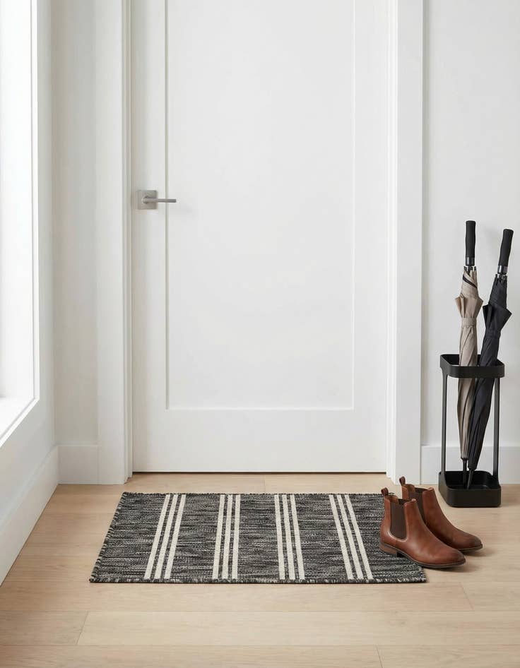 Detail image of 2' x 3'  Washable Jill Zarin Anguilla Indoor / Outdoor Rug