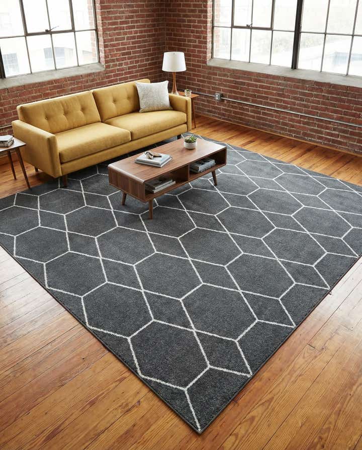10' x 10' Lattice Frieze Square Rug