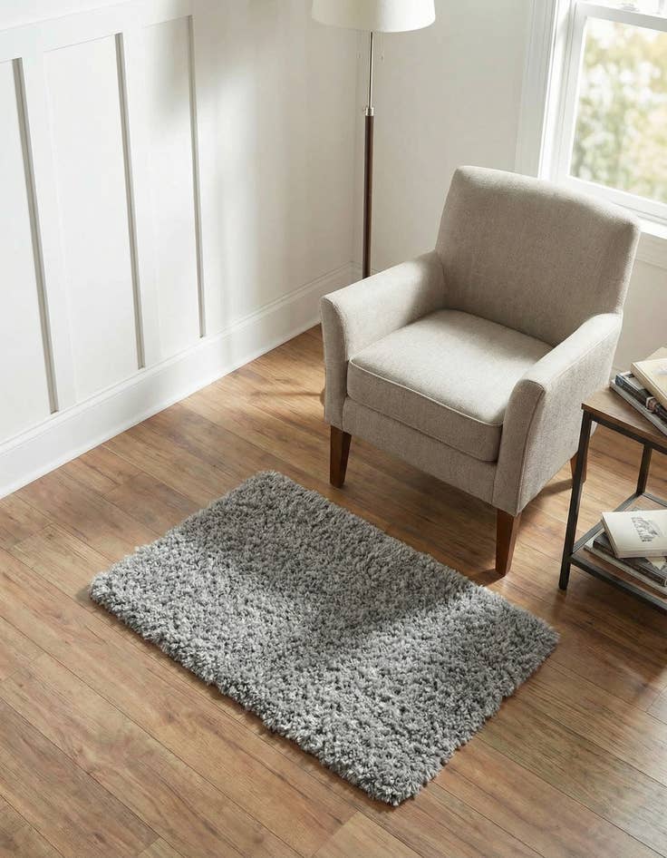 Detail image of 2' x 3' Zermatt Shag Rug