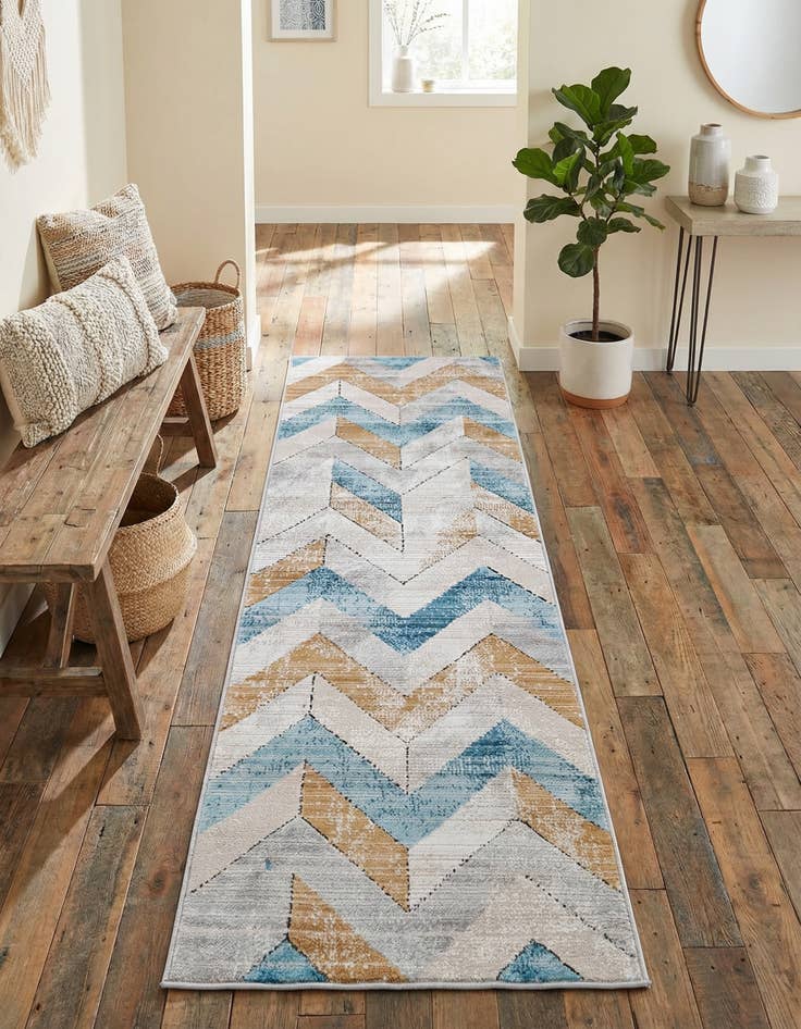 Detail image of 2' 2 x 6' Leipzig Runner Rug