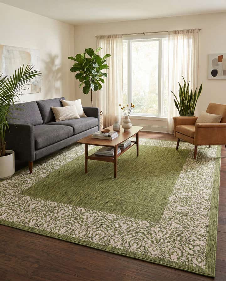 9' x 12' Easy-Clean Border Indoor / Outdoor Rug