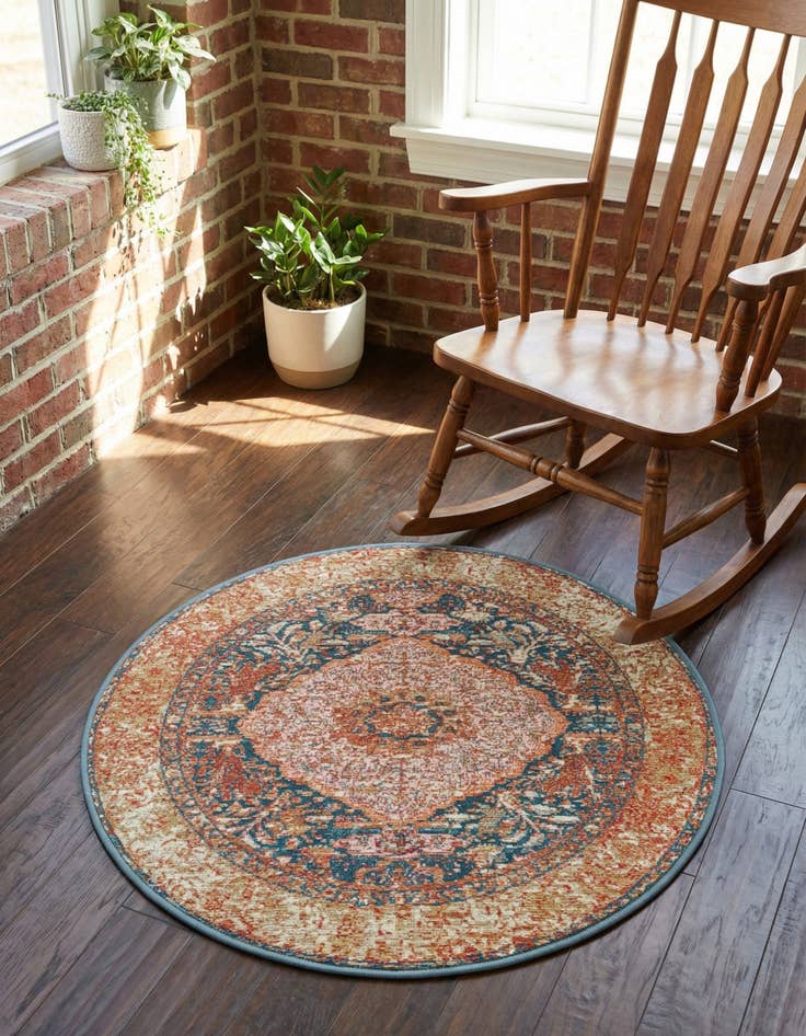 Detail image of 3' x 3'  Washable Traditional Indoor / Outdoor Round Rug