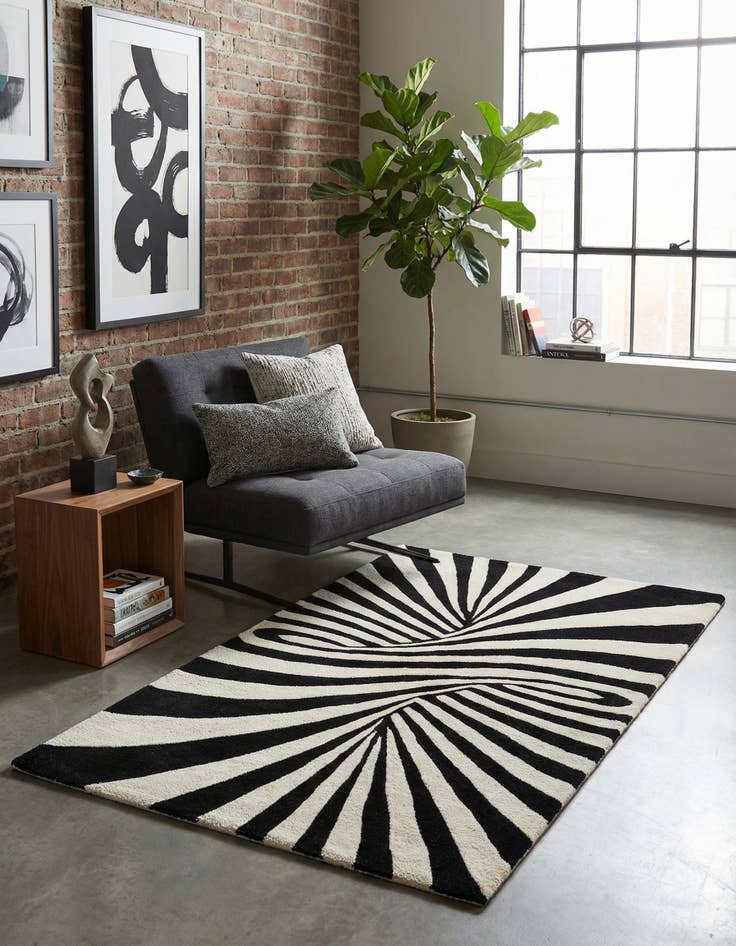 Detail image of  3' 3 x 5' 3 Vortex Wool Rug