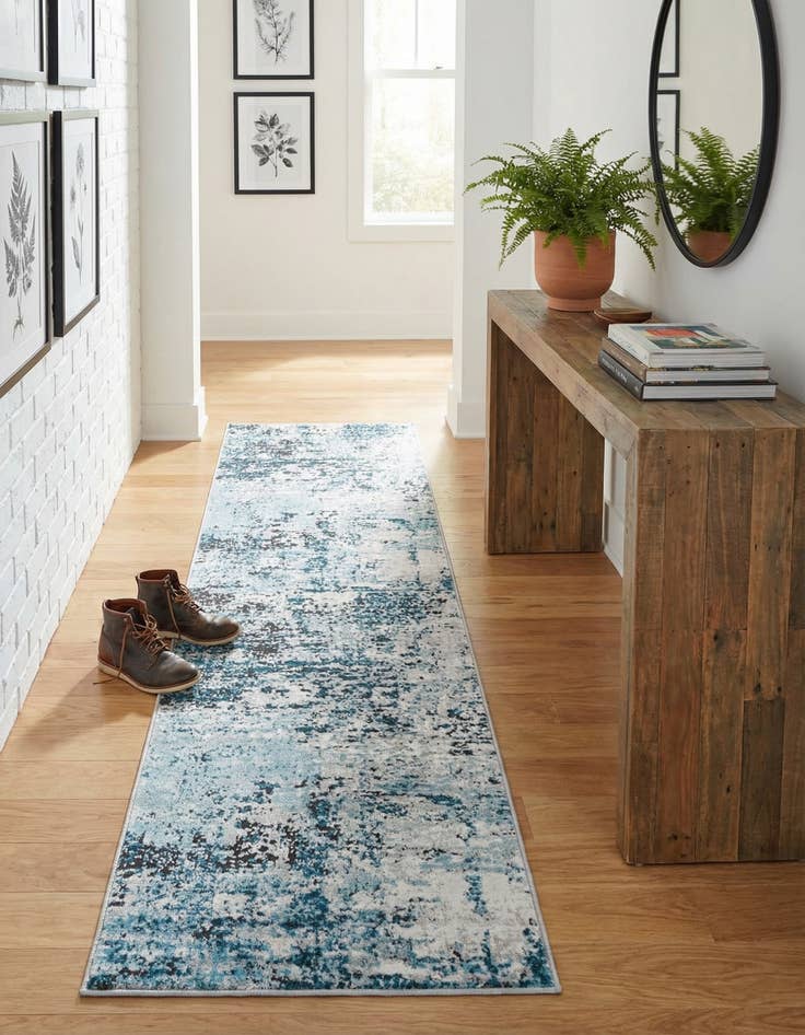 Detail image of 2' x 8' Leipzig Runner Rug