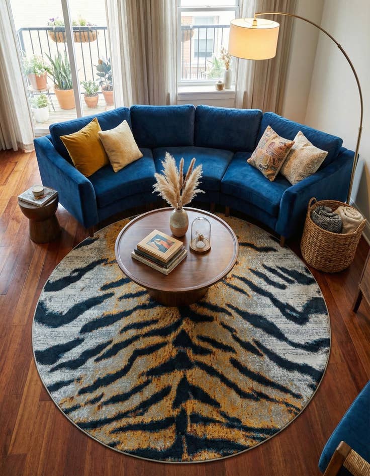 Detail image of 7' 10 x 7' 10 Kamala Washable Round Rug