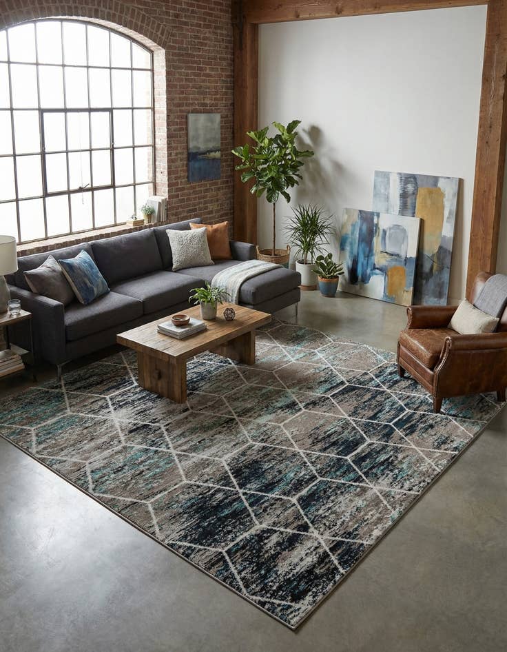 Detail image of 7' 10 x 7' 10 Lattice Frieze Square Rug