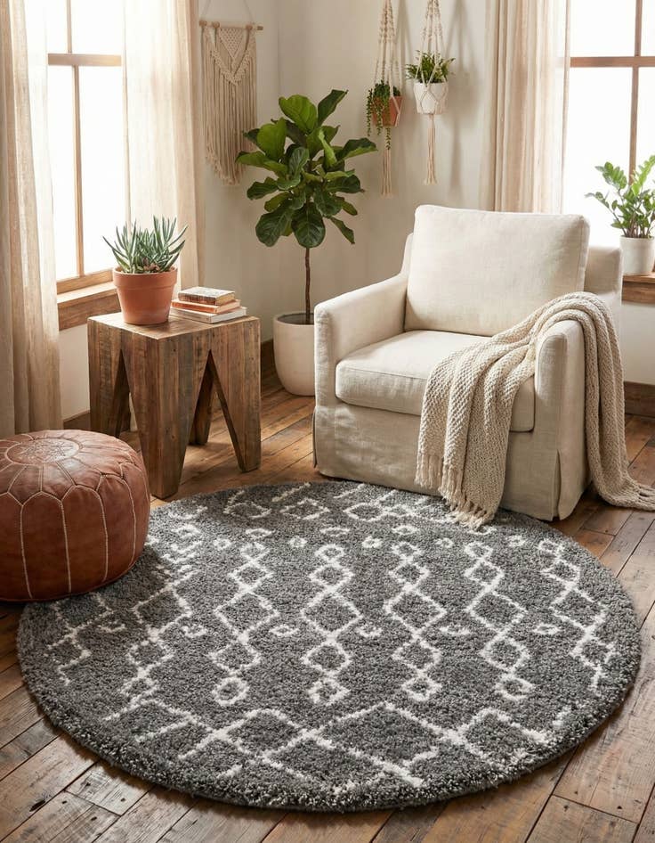 Detail image of 5' x 5' Marrakesh Shag Round Rug