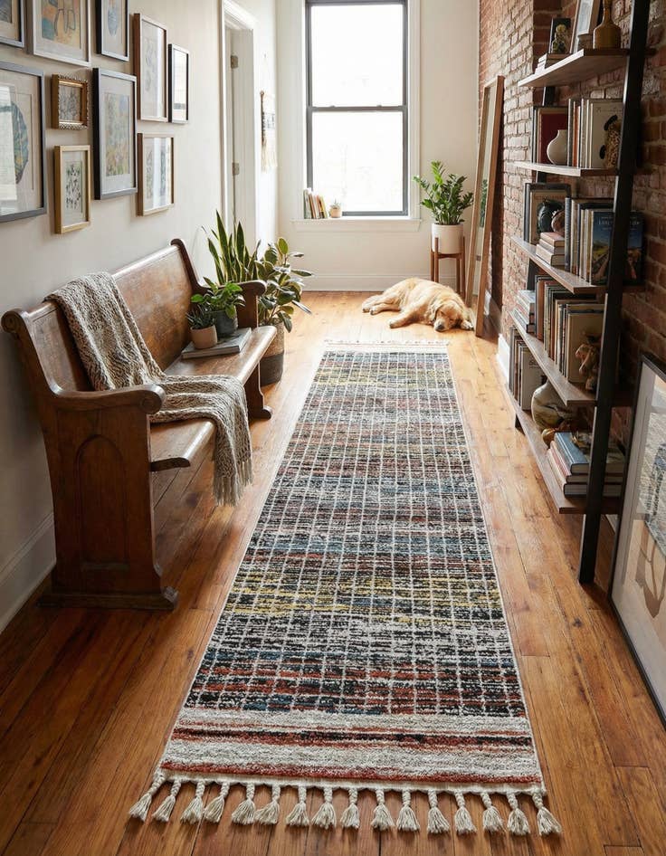 Detail image of 2' 7 x 13' Aramis Runner Rug