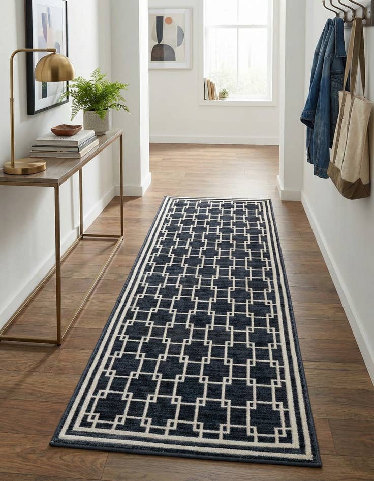 Detail image of Jill Zarin 2' x 6' Metropolitan Uptown Runner Rug