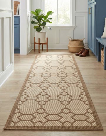 2' 2 x 6' Easy-Clean Lattice Indoor / Outdoor Runner Rug