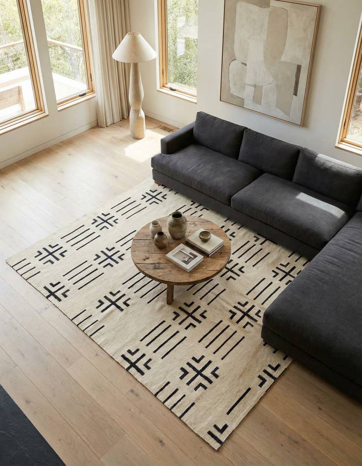 Detail image of 5' 4 x 6' 6 Hand Woven Kilim Modern Wool Square Rug