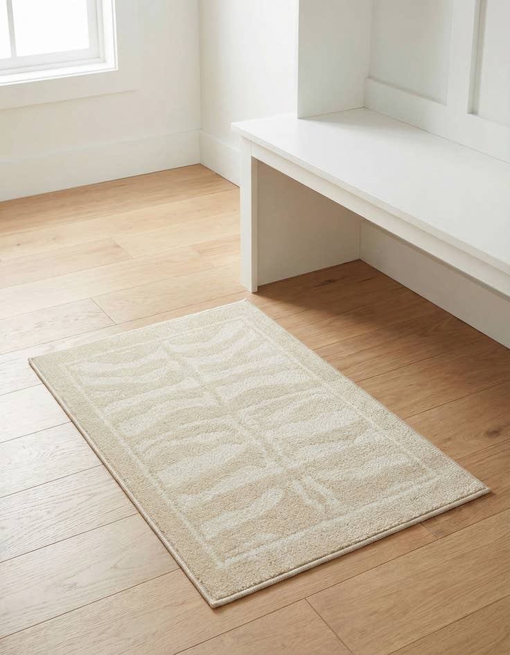 Detail image of  2' x 3' Savannah Rug