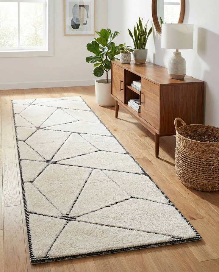 Detail image of 2' 7 x 8' Prismatic Runner Rug
