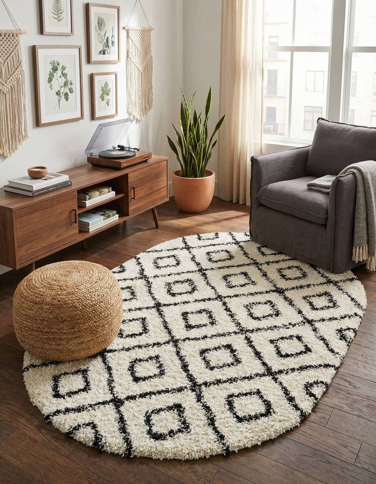 Detail image of 5' 3 x 8' Trellis Shag Oval Rug