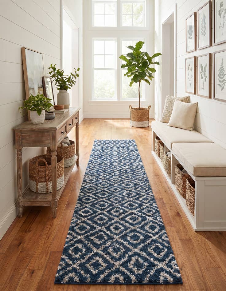 Detail image of 3' 3 x 16' 5 Lattice Shag Runner Rug
