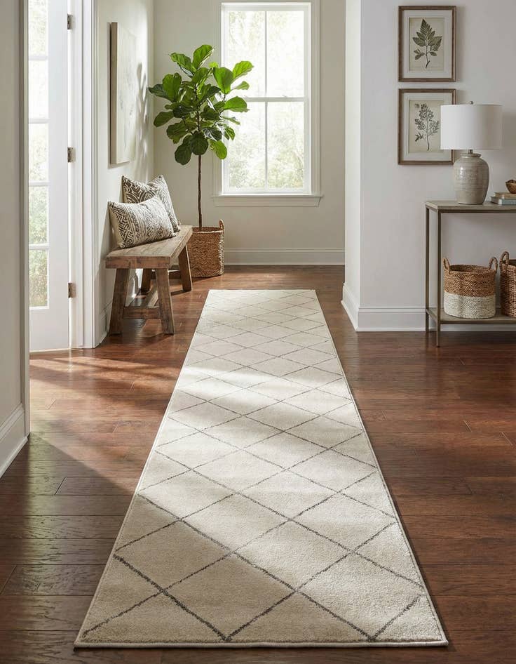 Detail image of 2' 7 x 12' Vogue Geo Runner Rug