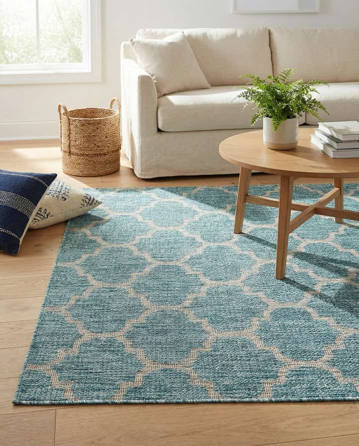 5' 3 x 8' Easy-Clean Lattice Indoor / Outdoor Rug
