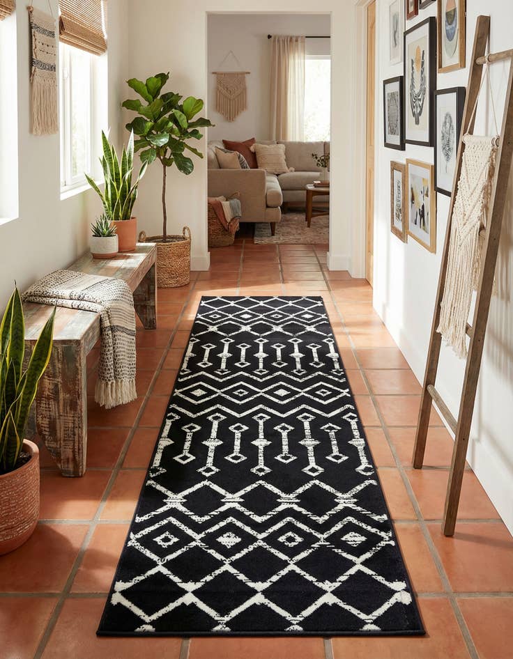 Detail image of 2' x 6' 7 Kasbah Trellis Runner Rug