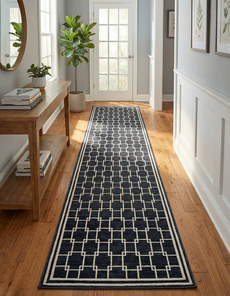 Detail image of 2' 7 x 10' Metropolitan Uptown Runner Rug