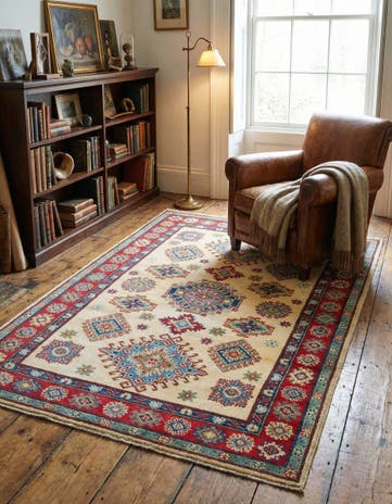 4' 2 x 6' Hand Knotted Kazak Rug