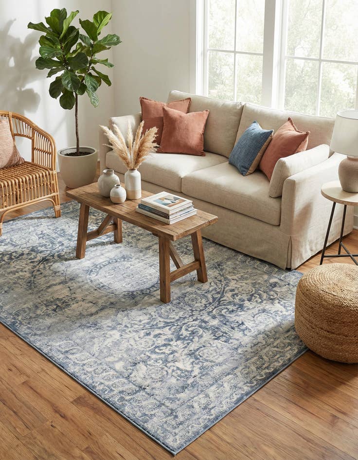 Detail image of 6' x 9' Villa Rug