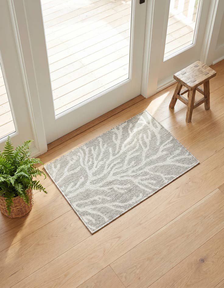 Detail image of 2' x 3' Easy-Clean Coastal Indoor / Outdoor Rug