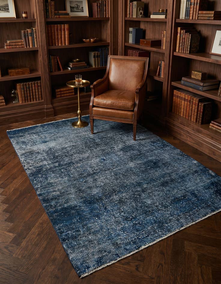 Detail image of 4' 10 x 5' 10 Hand Knotted Ultra Vintage Persian Wool Rug
