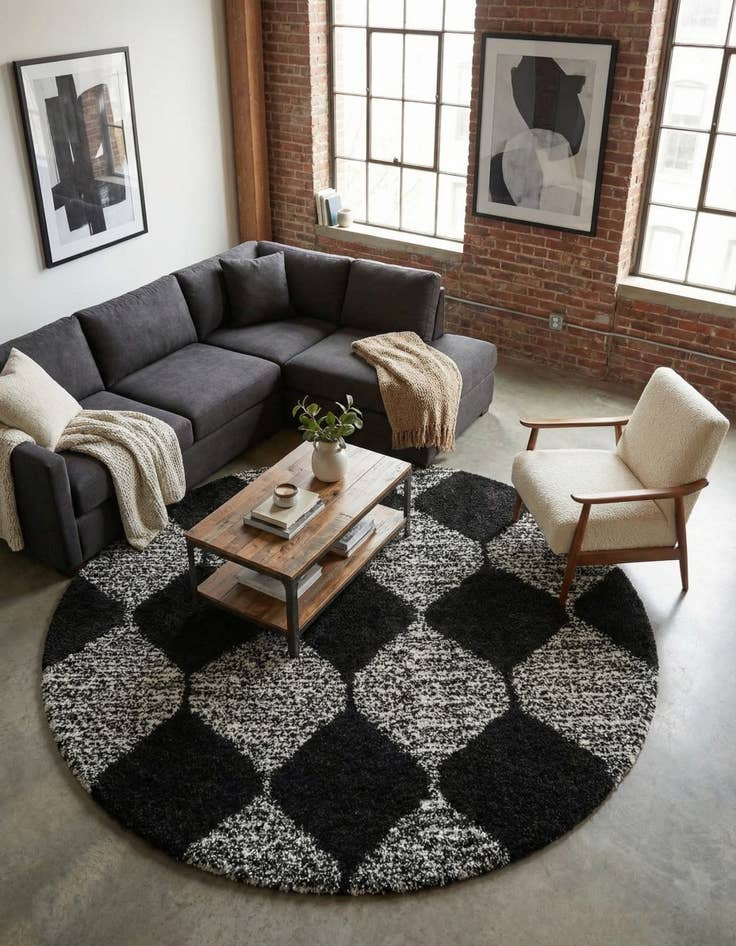 Detail image of 10' x 10' Serenity Shag Round Rug