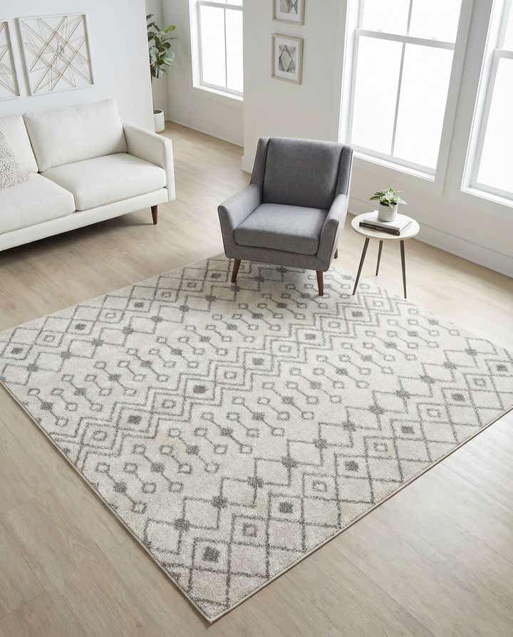 5' 3 x 5' 3 Moroccan Trellis Square Rug