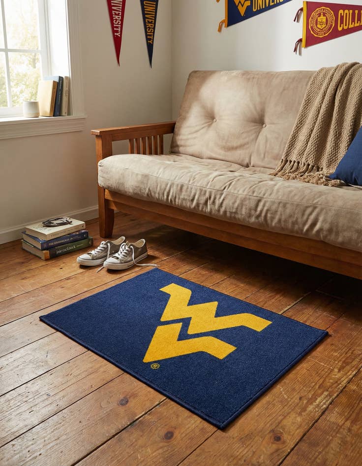 Detail image of 1' 7 x 2' 5 College Collection Rug